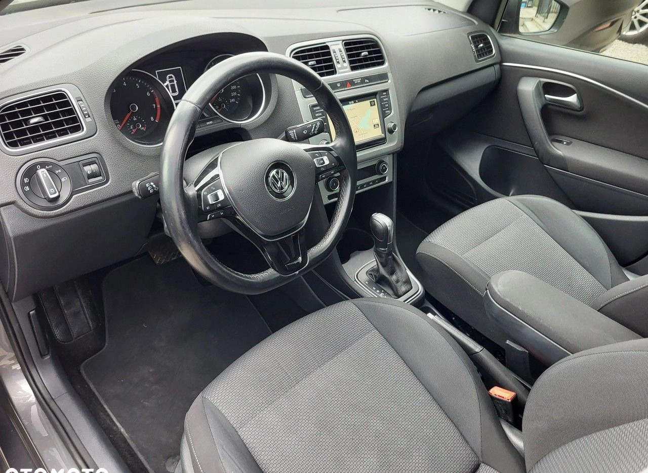 Volkswagen Polo cena 41700 przebieg: 107668, rok produkcji 2015 z Sopot małe 781